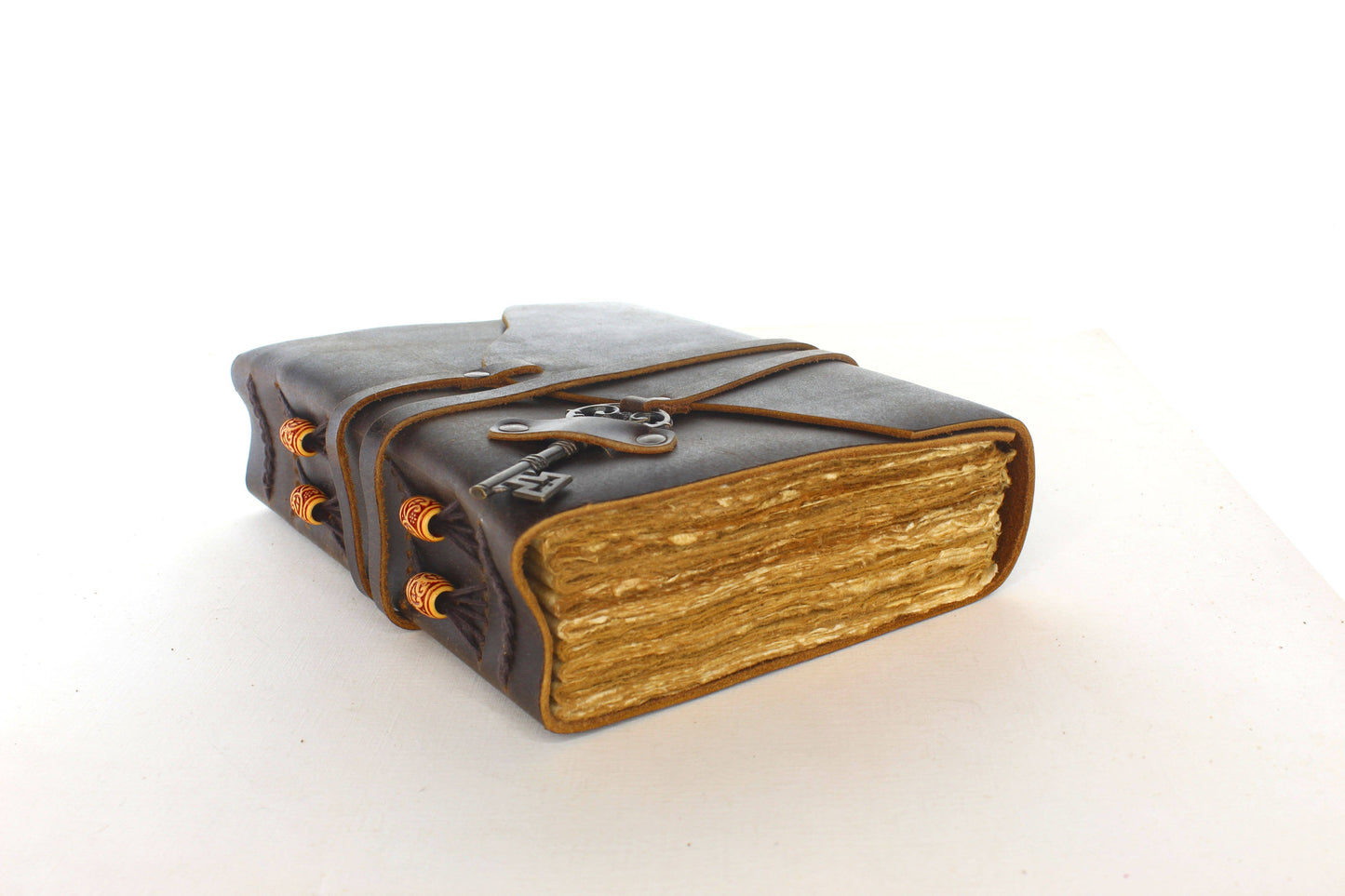 Special Binding Vintage Leather Journal with Key Closure
